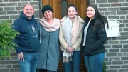 L-R: Papa Ralf, Mama Gabriele und die T&ouml;chter Mathilde und Emily
