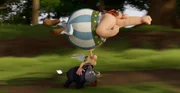 "Asterix im Land der G&ouml;tter", Die unbesiegbare Macht Roms hat ganze Kontinente einverleibt - nur das kleine gallische Dorf von Asterix und Obelix leistet noch als letztes Widerstand. Julius Caesar verfolgt einen perfiden Plan, um es endg&uuml;ltig in die Knie zu zwingen. Eine Trabantenstadt f&uuml;r wohlhabende R&ouml;mer soll rundum im Wald errichtet werden, das Dorf zum Vorort verkommen. Tats&auml;chlich lassen sich die Gallier vom Luxusleben im 'Land der G&ouml;tter' verf&uuml;hren. Caesar hat die Rechnung allerdings ohne Asterix, Obelix und den Zaubertrank gemacht.  SENDUNG: ORF eins - SA - 08.07.2017 - 20:15 UHR. - Veroeffentlichung fuer Pressezwecke honorarfrei ausschliesslich im Zusammenhang mit oben genannter Sendung oder Veranstaltung des ORF bei Urhebernennung.  Foto: ORF/RTL.  Anderweitige Verwendung honorarpflichtig und nur nach schriftlicher Genehmigung der ORF-Fotoredaktion.  Copyright: ORF, Wuerzburggasse 30, A-1136 Wien, Tel. +43-(0)1-87878-13606