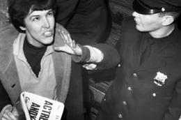 Valerie Solanas bei ihrer Festnahme