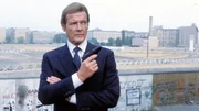 James Bond (Roger Moore)