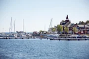 Morden i Sandhamn - I den innersta kretsen Directors:Niklas Ohlson & Mattias Ohlsson Produced by Filmlance International Morden i Sandhamn - I den innersta kretsen Directors:Niklas Ohlson & Mattias Ohlsson Produced by Filmlance International