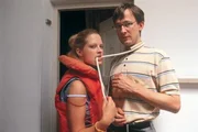 Inken (Diana Amft) und Helge (Patrick G&uuml;ldenberg)  Die Verwendung des sendungsbezogenen Materials ist nur mit dem Hinweis und Verlinkung auf RTL+ gestattet.