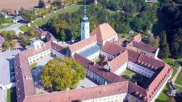 Stift Heiligenkreuz.
