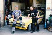 Axel Zörner (l.) und Michael Sroka lieben alte Autos. Axel Zörner (l.) und Michael Sroka lieben alte Autos.