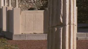 Ausgrabung einer sp&auml;tantiken arianischen Kirche bei St. Peter in Holz &ndash; Detail rekonstruierte Chorschranke.