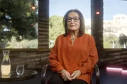 Die griechische Schlager-Legende Nana Mouskouri trat 1963 f&uuml;r Luxemburg an und belegte mit ihrem Song &ldquo;A force de prier&rdquo; den achten Platz. Eine weltweite Karriere als S&auml;ngerin folgte.