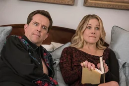Im Bild: Rusty Griswold (Ed Helms), Debbie Griswold (Christina Applegate).