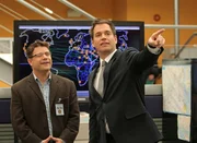 Versuchen, einen Fall aufzudecken: Tyler Elliott (Sean Astin, l.) und Tony (Michael Weatherly, r.) Versuchen, einen Fall aufzudecken: Tyler Elliott (Sean Astin, l.) und Tony (Michael Weatherly, r.)
