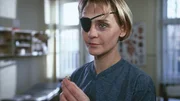 Mona (Anja Beatrice Kaul) braucht Geld und klaut kurzerhand Nadjas Ring - obwohl sie wei&szlig;, dass Jule und Nadja ein Verh&auml;ltnis haben.