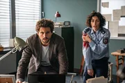 Felix "Einstein" Winterberg (Tom Beck, l.); Luna Burrini (Patrizia Carlucci, r.) Felix "Einstein" Winterberg (Tom Beck, l.); Luna Burrini (Patrizia Carlucci, r.)