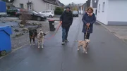 Fabian und Tina Sch&uuml;tz mit Welpe Jabba.