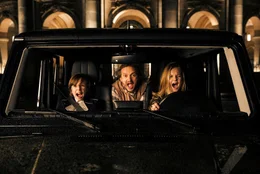 L-R: Theo Klina (Arved Friese), Rolf Horst (Milan Peschel), Winnie Klina (Paula Hartmann)