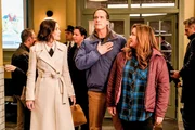 (v.li.): Leslie Bibb (Viv), Diedrich Bader (Greg Otto), Katy Mixon (Katie Otto).