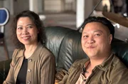 Tran Vy Dinh und seine Mutter Thi Nga Dinh wollen das alte Kaufhaus wiederbeleben. Tran Vy Dinh und seine Mutter Thi Nga Dinh wollen das alte Kaufhaus wiederbeleben.