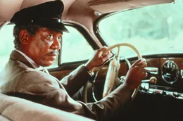 Hoke Colburn (Morgan Freeman)