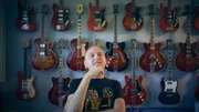 Max Junger ist leidenschaftlicher H&ouml;fner-Gitarren- und -Bass- Sammler.