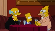 Mr. Burns (l.) versucht alles, um Grampa (r.) davon zu &uuml;berzeugen, als "Gorgeous Grampa" in den Ring zu steigen. Bart (M.) ist von der Idee total begeistert ...