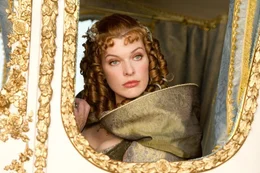 Gemeinsam mit Kardinal Richelieu versucht die bitterb&ouml;se M'lady de Winter (Milla Jovovich) alles, damit es zu einem Krieg zwischen England zu Frankreich kommt. Nat&uuml;rlich, um sich vom Sieger dann reichlich beschenken zu lassen ..