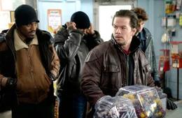 Vier Br&uuml;der (v.l.n.r.: Andre Benjamin, Tyrese Gibson, Mark Wahlberg, Garrett Hedlund) schw&ouml;ren, die Ermordung ihrer Mutter zu r&auml;chen. Schon bald stolpern sie in einen Sumpf aus L&uuml;gen, Gewalt und Korruption, der bis hinauf in die m&auml;chtigsten Positionen der Stadt f&uuml;hrt ...