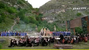 Opernfestival in Butuceni - Die steilen Felswände hinter Butuceni bieten eine opernreife Akustik Opernfestival in Butuceni - Die steilen Felswände hinter Butuceni bieten eine opernreife Akustik