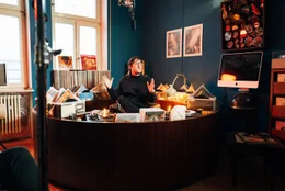 Roland Schunk vom Atomic Cafe.