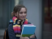 Liz (Viktoria Krause) erhält eine weitere Chance ihren Notendurchschnitt zu verbessern. Liz (Viktoria Krause) erhält eine weitere Chance ihren Notendurchschnitt zu verbessern.