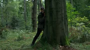 Nick (Jannik Sch&uuml;mann) ist auf der Suche nach Julia.