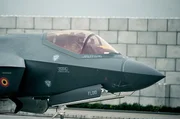 Ankunft der ersten belgischen F-35-Kampfjets auf dem Luftwaffenst&uuml;tzpunkt Florennes in der Provinz Namur. L&auml;ngst wird &uuml;ber ein gemeinsames europ&auml;isches Verteidigungs- und Nuklearprogramm diskutiert.