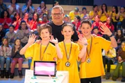 Das gelbe Rateteam aus Bruck an der Leitha/Österreich konnte bei "1, 2 oder 3" heute viele spannende Erfahrungen sammeln. Das gelbe Rateteam aus Bruck an der Leitha/Österreich konnte bei "1, 2 oder 3" heute viele spannende Erfahrungen sammeln.