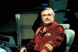 Scotty (James Doohan).