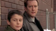 John (Eli Marienthal) mit Andrew (John Dye). John (Eli Marienthal) mit Andrew (John Dye).