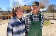 Das Ehepaar Jennifer und Sven Ole Johansson m&ouml;chte mit Heumilch ihren Hof aus den Schulden holen.