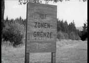 Schild der Zonengrenze - einige Spieler arbeiteten in der DDR. Schild der Zonengrenze - einige Spieler arbeiteten in der DDR.