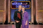 Treten bei "Wer weiß denn sowas?" gegeneinander an: Der Schlagersänger und Moderator Olaf Berger (l.) und die Sängerin und Moderatorin Seraphina Kalze (r.). Treten bei "Wer weiß denn sowas?" gegeneinander an: Der Schlagersänger und Moderator Olaf Berger (l.) und die Sängerin und Moderatorin Seraphina Kalze (r.).