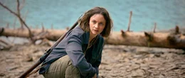 Skalde (Mathilde Bundschuh) will vollwertiges Mitglied der Dorfgemeinschaft sein.
