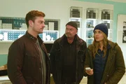 Sebastian (Matthi Faust, l.), Otto (Florian Martens, M.) und Linett (Stefanie Stappenbeck, r.) ermitteln in einem Juweliergeschäft nach einem Raubüberfall. Sebastian (Matthi Faust, l.), Otto (Florian Martens, M.) und Linett (Stefanie Stappenbeck, r.) ermitteln in einem Juweliergeschäft nach einem Raubüberfall.