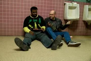 W&auml;hrend Nick (Craig Robinson, l.) versucht, seine Vergangenheit akkurat zu wiederholen, will Lou (Rob Corddry, r.) die Erlebnisse der Vergangenheit nicht wieder durchlaufen. Denn damals wurde er heftig verpr&uuml;gelt ...