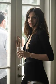 Ana de Armas (Melinda Van Allen).