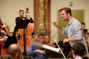 Im Bild: Lukas Horvath (Philipp Hochmair).