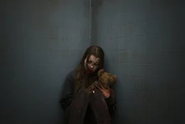 Nadia Alexander (Mina).