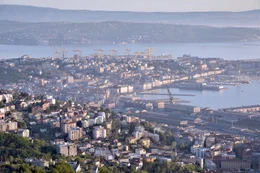Triest Hafen. Triest Hafen.