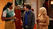 L-R: Raj Koothrappali (Kunal Nayyar), Howard (Simon Helberg), Bernadette (Melissa Rauch)