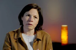 Historikerin B&eacute;n&eacute;dicte Ch&eacute;ron erkl&auml;rt die strategische Verblendung der letzten Jahrzehnte sowie die Gr&uuml;nde f&uuml;r die Abh&auml;ngigkeit Europas von den USA.