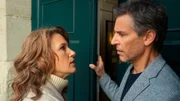 Als Lou (Eva-Maria Grein von Friedl) die Jungs von Richard (Florian Odendahl) abholen will, muss sie eine schroffe Abfuhr hinnehmen…. Als Lou (Eva-Maria Grein von Friedl) die Jungs von Richard (Florian Odendahl) abholen will, muss sie eine schroffe Abfuhr hinnehmen….