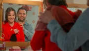 Jess (Juana Nagel) und Daniel (Daniel Fritz) werden vom Regen überrascht. Als sie ins Trockene flüchten, geben sie sich ihrer Anziehung hin... Jess (Juana Nagel) und Daniel (Daniel Fritz) werden vom Regen überrascht. Als sie ins Trockene flüchten, geben sie sich ihrer Anziehung hin...
