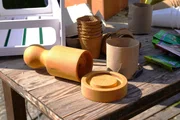 Karl Ploberger gibt praktische Tipps zur Aussaat und erkl&auml;rt, wie Mikroorganismen den Gartenboden lebendig und gesund halten.
