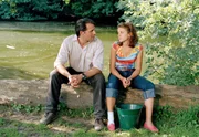 MDR Fernsehen ALINA TEIL 2, "Die Pferdefl&uuml;sterin", am Donnerstag (19.07.12) um 14:30 Uhr. Offenes Gespr&auml;ch: Ludger (Matthias Bullach) versucht ein gutes Verh&auml;ltnis zu Alina (Marett Katalin Klahn)  aufzubauen.