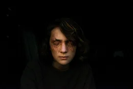 Toby Nichols (Alex).
