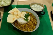 Leibgericht: Dal mit gelben Linsen, Basmati, Naan und Raita von Thomas B&ouml;&szlig;em