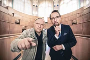 Kriminalhauptkommissar Frank Thiel (Axel Prahl) und Professor Karl-Friedrich Boerne (Jan Josef Liefers) werden mit einem Fall unter Studierenden konfrontiert, der die beruflichen und privaten Beziehungen der beiden auf eine harte Probe stellt.